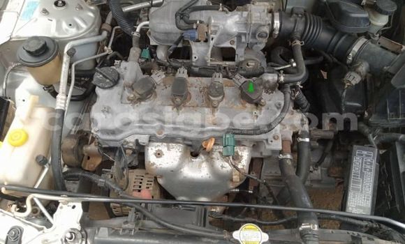 Acheter Occasion Voiture Nissan Almera Gris à Lomé, Togo Acheter Occasion Voiture Nissan Almera Gris à Lomé, Togo