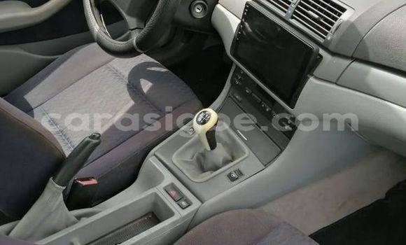 Acheter Occasion Voiture BMW E46 Bleu à Lomé, Togo Acheter Occasion Voiture BMW E46 Bleu à Lomé, Togo