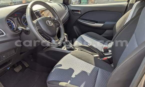 Buy New Toyota Starlet Brown Car in Lome in Togo Buy New Toyota Starlet Brown Car in Lome in Togo