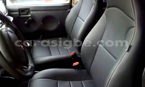 Acheter Occasion Voiture Jeep Wrangler Noir à Lomé, Togo Acheter Occasion Voiture Jeep Wrangler Noir à Lomé, Togo