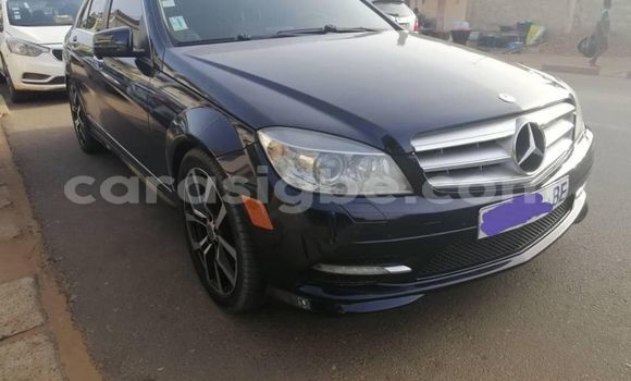 Buy Used Mercedes‒Benz C–Class Blue Car in Lome in Togo Buy Used Mercedes‒Benz C–Class Blue Car in Lome in Togo