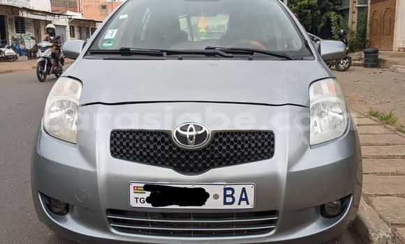 Acheter Occasion Voiture Toyota Yaris Gris à Lomé, Togo Acheter Occasion Voiture Toyota Yaris Gris à Lomé, Togo