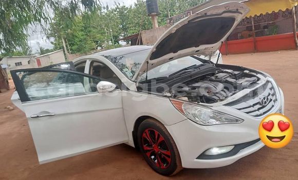 Buy Used Hyundai Sonata White Car in Lome in Togo Buy Used Hyundai Sonata White Car in Lome in Togo