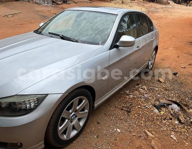 Big with watermark bmw e9 togo lome 6559