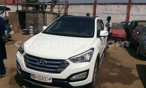 Acheter Occasion Voiture Hyundai Santa Fe Noir à Lomé au Togo Acheter Occasion Voiture Hyundai Santa Fe Noir à Lomé au Togo
