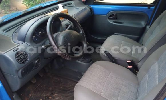 Acheter Occasion Voiture Renault Kangoo Bleu à Lomé, Togo Acheter Occasion Voiture Renault Kangoo Bleu à Lomé, Togo