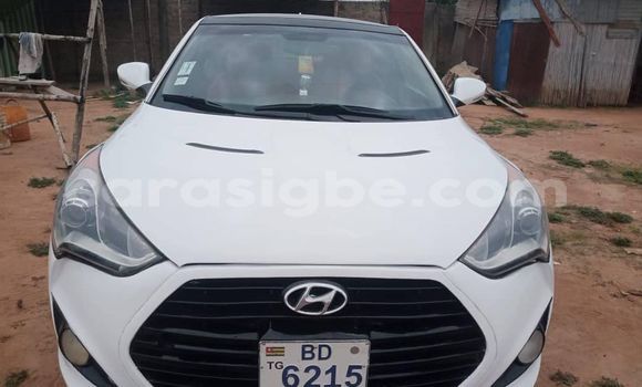 Buy Used Hyundai Veloster White Car in Lome in Togo Buy Used Hyundai Veloster White Car in Lome in Togo