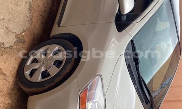 Buy Used Toyota Yaris Beige Car in Lome in Togo Buy Used Toyota Yaris Beige Car in Lome in Togo