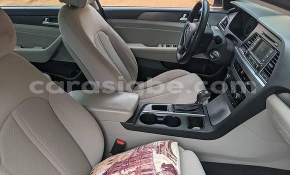 Buy Used Hyundai Sonata White Car in Lome in Togo Buy Used Hyundai Sonata White Car in Lome in Togo