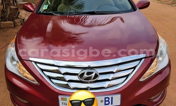Buy Used Hyundai Sonata Red Car in Lome in Togo Buy Used Hyundai Sonata Red Car in Lome in Togo