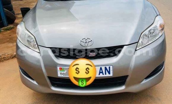Buy Used Toyota Matrix Silver Car in Lome in Togo Buy Used Toyota Matrix Silver Car in Lome in Togo