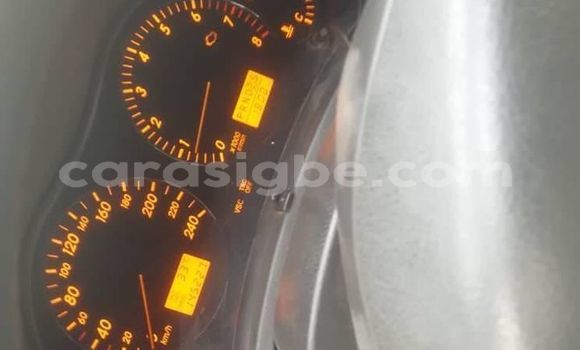 Buy Used Toyota Avensis Silver Car in Lome in Togo Buy Used Toyota Avensis Silver Car in Lome in Togo