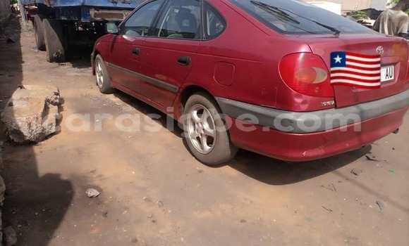Acheter Occasion Voiture Toyota Avensis Rouge à Lomé, Togo Acheter Occasion Voiture Toyota Avensis Rouge à Lomé, Togo
