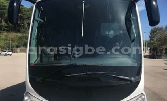 Acheter Import Utilitaire Scania 124 400 Blanc à Dapaong, Togo Acheter Import Utilitaire Scania 124 400 Blanc à Dapaong, Togo