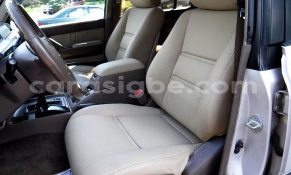 Acheter Occasion Voiture Toyota Land Cruiser Gris à Bassar, Togo Acheter Occasion Voiture Toyota Land Cruiser Gris à Bassar, Togo