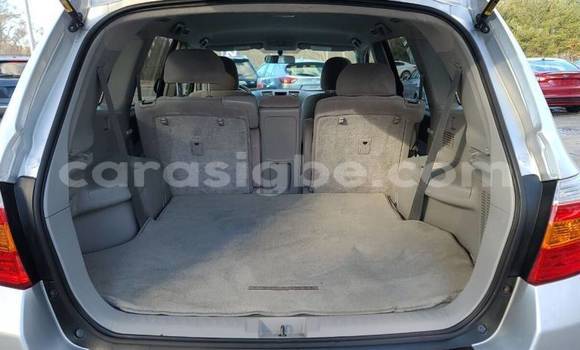 Acheter Import Voiture Toyota Highlander Gris à Guerin Kouka, Centre Acheter Import Voiture Toyota Highlander Gris à Guerin Kouka, Centre