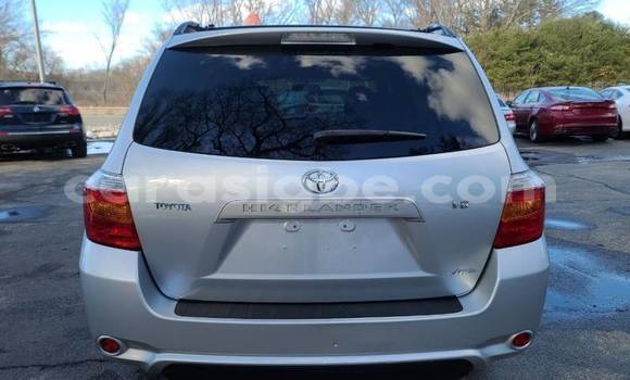 Acheter Import Voiture Toyota Highlander Gris à Guerin Kouka, Centre Acheter Import Voiture Toyota Highlander Gris à Guerin Kouka, Centre