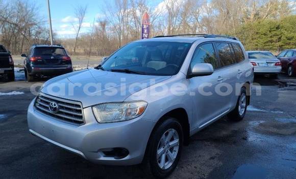 Acheter Import Voiture Toyota Highlander Gris à Guerin Kouka, Centre Acheter Import Voiture Toyota Highlander Gris à Guerin Kouka, Centre