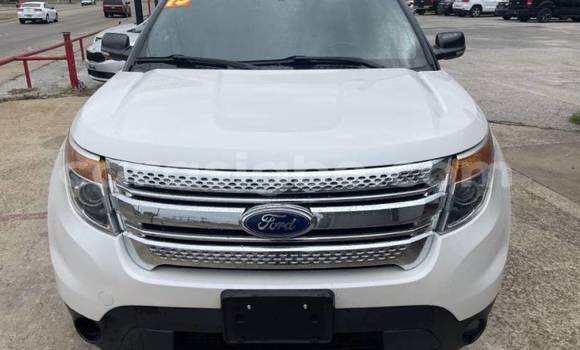 Acheter Import Voiture Ford Explorer Sport Trac Blanc à Lomé, Togo Acheter Import Voiture Ford Explorer Sport Trac Blanc à Lomé, Togo