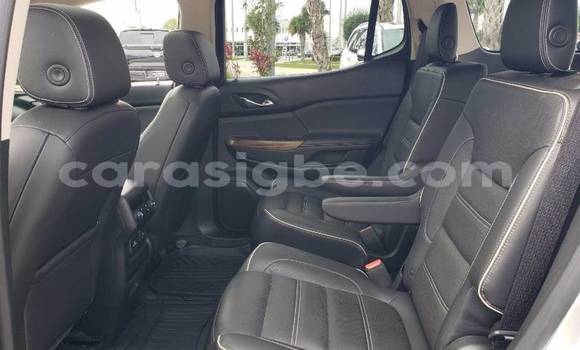 Acheter Import Voiture GMC Acadia Gris à Kara, Togo Acheter Import Voiture GMC Acadia Gris à Kara, Togo