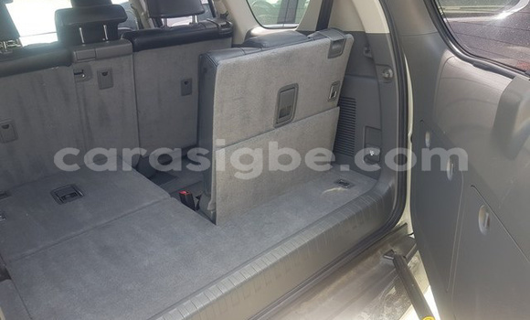 Acheter Import Voiture Toyota Land Cruiser Prado Blanc à Noukafou, Togo Acheter Import Voiture Toyota Land Cruiser Prado Blanc à Noukafou, Togo