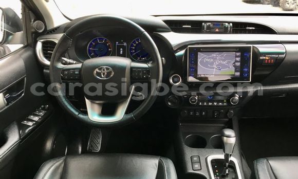 Acheter Import Voiture Toyota Hilux Gris à Lomé, Maritime Acheter Import Voiture Toyota Hilux Gris à Lomé, Maritime
