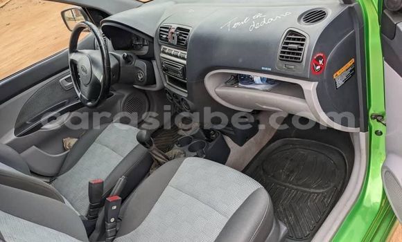 Acheter Occasion Voiture Kia Picanto Vert à Lomé, Togo Acheter Occasion Voiture Kia Picanto Vert à Lomé, Togo