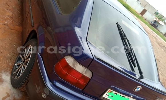 Buy Used BMW E30 Blue Car in Lome in Togo Buy Used BMW E30 Blue Car in Lome in Togo
