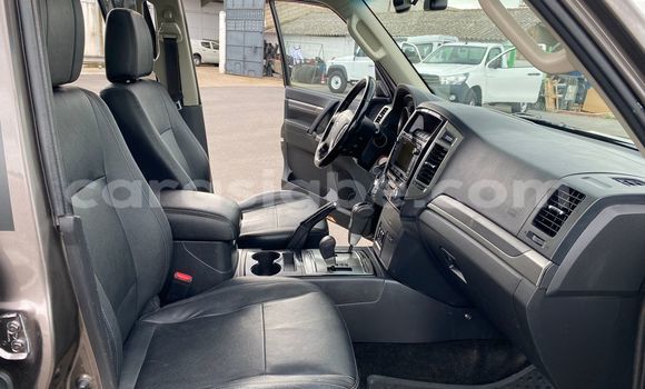 Buy Import Mitsubishi Montero Brown Car in Atakpame in Togo Buy Import Mitsubishi Montero Brown Car in Atakpame in Togo