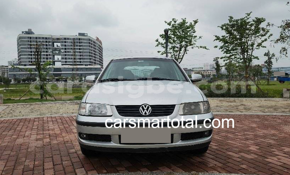 Acheter Occasion Voiture Volkswagen Gol Gris à Lomé, Maritime Acheter Occasion Voiture Volkswagen Gol Gris à Lomé, Maritime