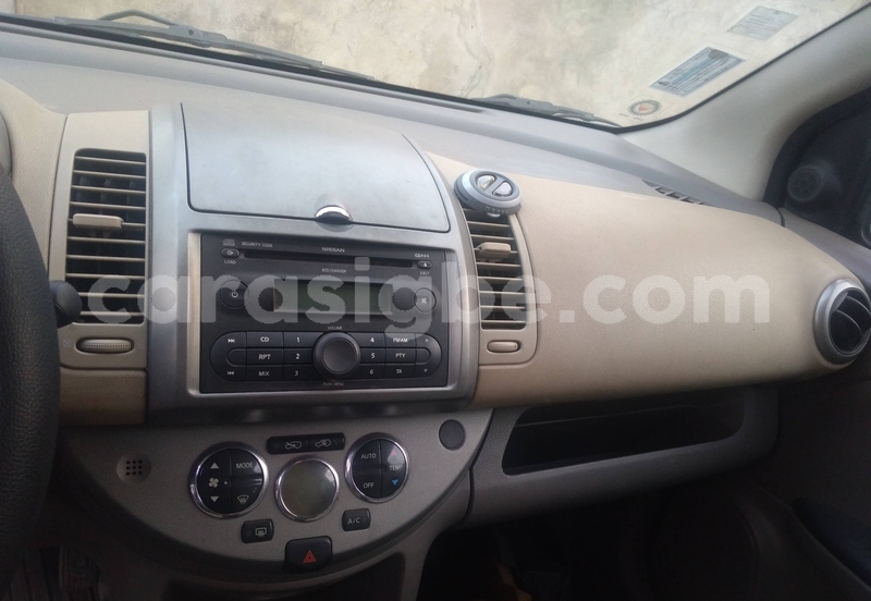 Big with watermark nissan note togo lome 6710