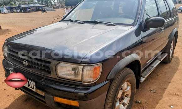 Buy Used Nissan Pathfinder Blue Car in Lome in Togo Buy Used Nissan Pathfinder Blue Car in Lome in Togo