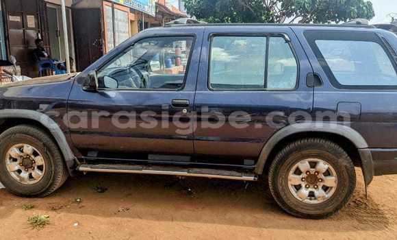 Buy Used Nissan Pathfinder Blue Car in Lome in Togo Buy Used Nissan Pathfinder Blue Car in Lome in Togo