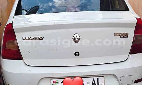 Buy Used Renault Logan White Car in Lome in Togo Buy Used Renault Logan White Car in Lome in Togo