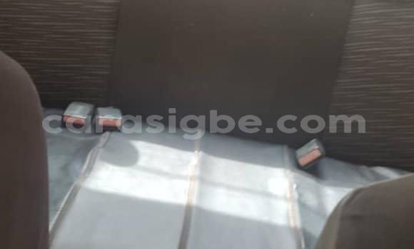 Buy Used Renault Logan White Car in Lome in Togo Buy Used Renault Logan White Car in Lome in Togo