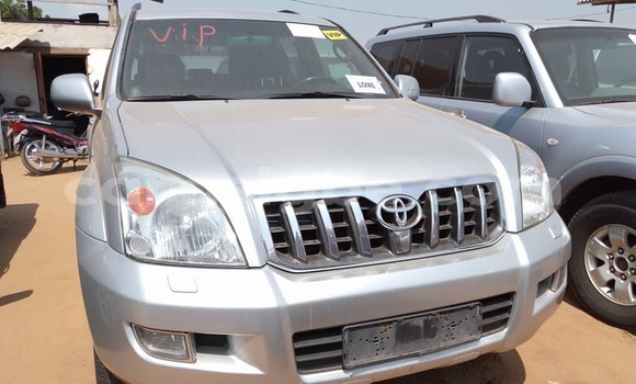 Buy Used Toyota Land Cruiser Prado Silver Car in Lome in Togo Buy Used Toyota Land Cruiser Prado Silver Car in Lome in Togo