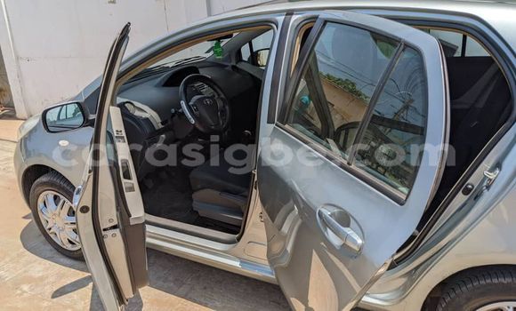 Buy Used Toyota Yaris Silver Car in Lome in Togo Buy Used Toyota Yaris Silver Car in Lome in Togo