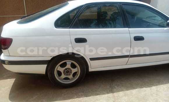 Acheter Occasion Voiture Toyota Carina Blanc à Lomé, Togo Acheter Occasion Voiture Toyota Carina Blanc à Lomé, Togo