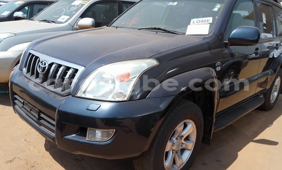 Buy Used Toyota Land Cruiser Prado Blue Car in Lome in Togo Buy Used Toyota Land Cruiser Prado Blue Car in Lome in Togo