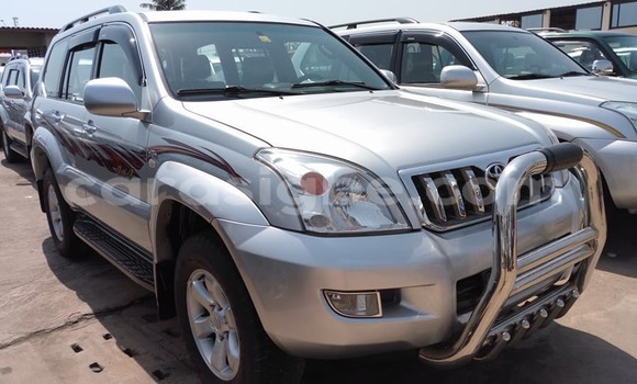 Acheter Occasion Voiture Toyota Land Cruiser Prado Gris à Lomé, Togo
