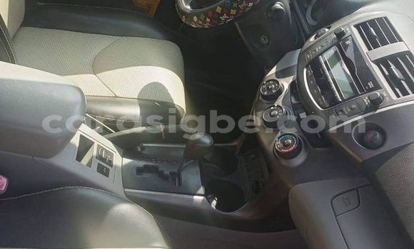 Acheter Occasion Voiture Toyota RAV4 Blanc à Lomé, Togo Acheter Occasion Voiture Toyota RAV4 Blanc à Lomé, Togo