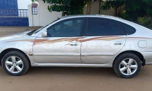 Acheter Occasion Voiture Toyota Avensis Gris à Lomé, Togo Acheter Occasion Voiture Toyota Avensis Gris à Lomé, Togo