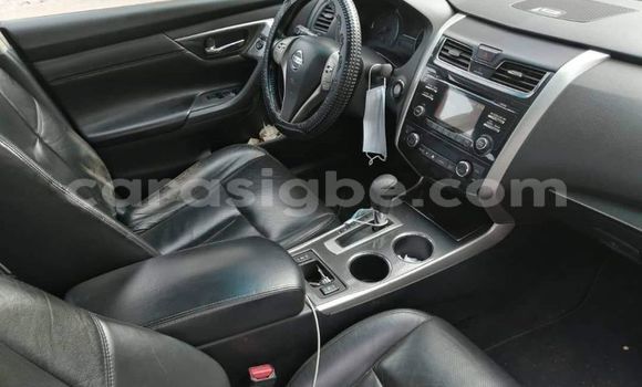 Acheter Occasion Voiture Nissan Almera Noir à Lomé, Togo Acheter Occasion Voiture Nissan Almera Noir à Lomé, Togo