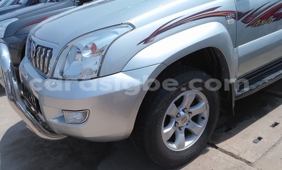 Buy Used Toyota Land Cruiser Prado Silver Car in Lome in Togo Buy Used Toyota Land Cruiser Prado Silver Car in Lome in Togo