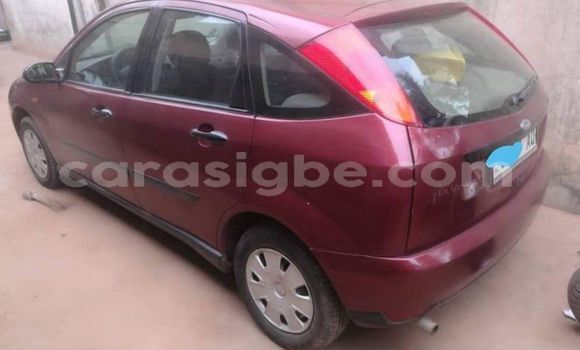 Acheter Occasion Voiture Ford Focus Rouge à Lomé, Togo Acheter Occasion Voiture Ford Focus Rouge à Lomé, Togo