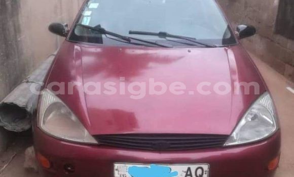 Acheter Occasion Voiture Ford Focus Rouge à Lomé, Togo Acheter Occasion Voiture Ford Focus Rouge à Lomé, Togo