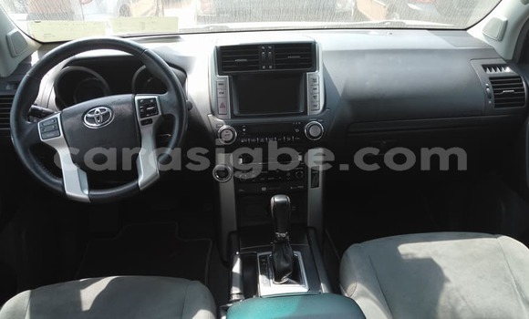 Buy Used Toyota Land Cruiser Prado Blue Car in Lome in Togo Buy Used Toyota Land Cruiser Prado Blue Car in Lome in Togo