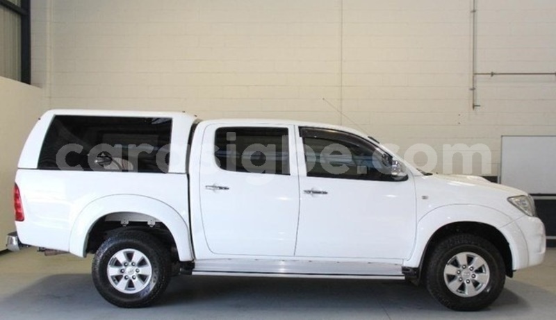 Big with watermark toyota hilux togo aneho 6819