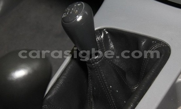 Buy Import Toyota Hilux White Car in Aneho in Togo Buy Import Toyota Hilux White Car in Aneho in Togo