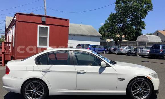 Buy Import BMW 328i White Car in Bé in Togo Buy Import BMW 328i White Car in Bé in Togo